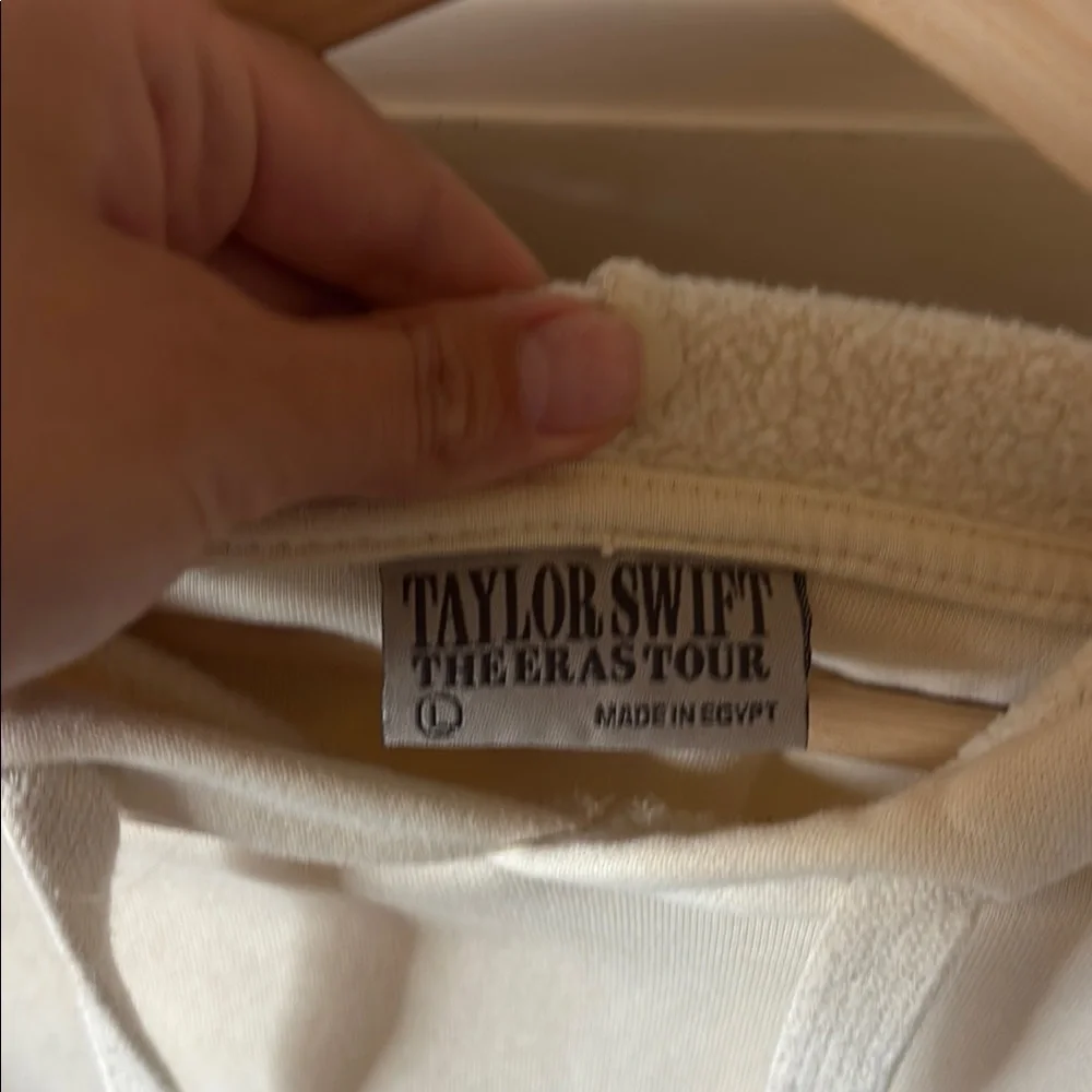 Taylor Swift Hoodie - Picture 6 of 6